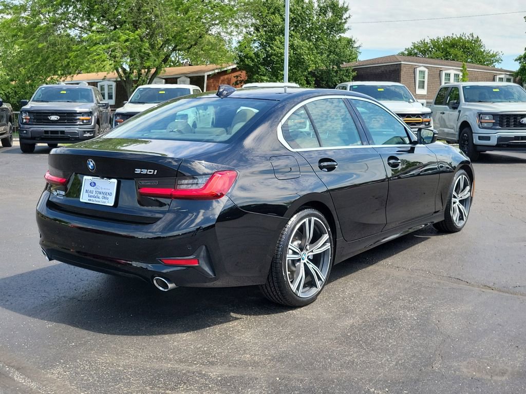Used 2021 BMW 330i Sedan w/ Convenience Package RWD image 4