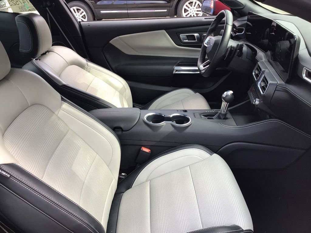 Certified 2025 Ford Mustang GT Premium image 50
