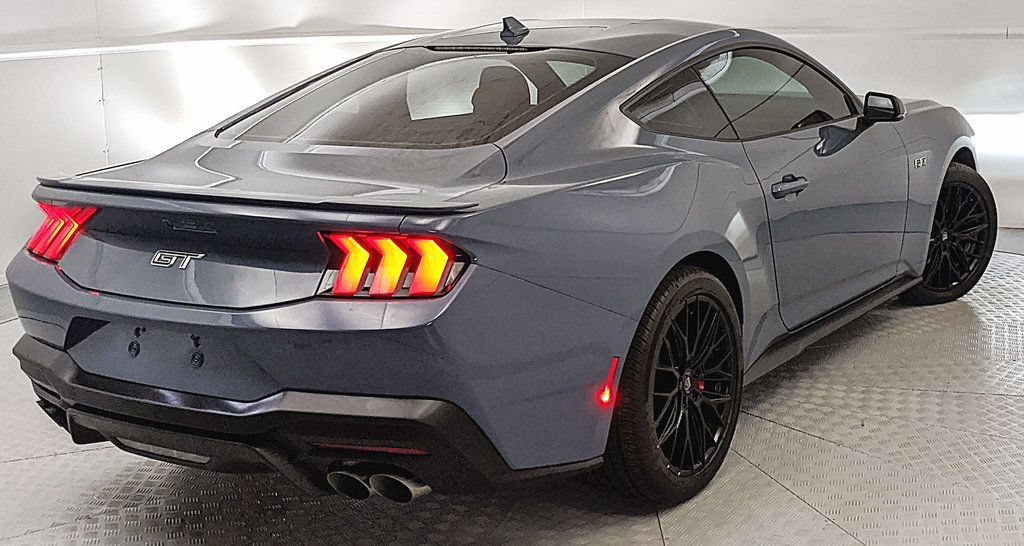 Certified 2025 Ford Mustang GT Premium RWD image 3