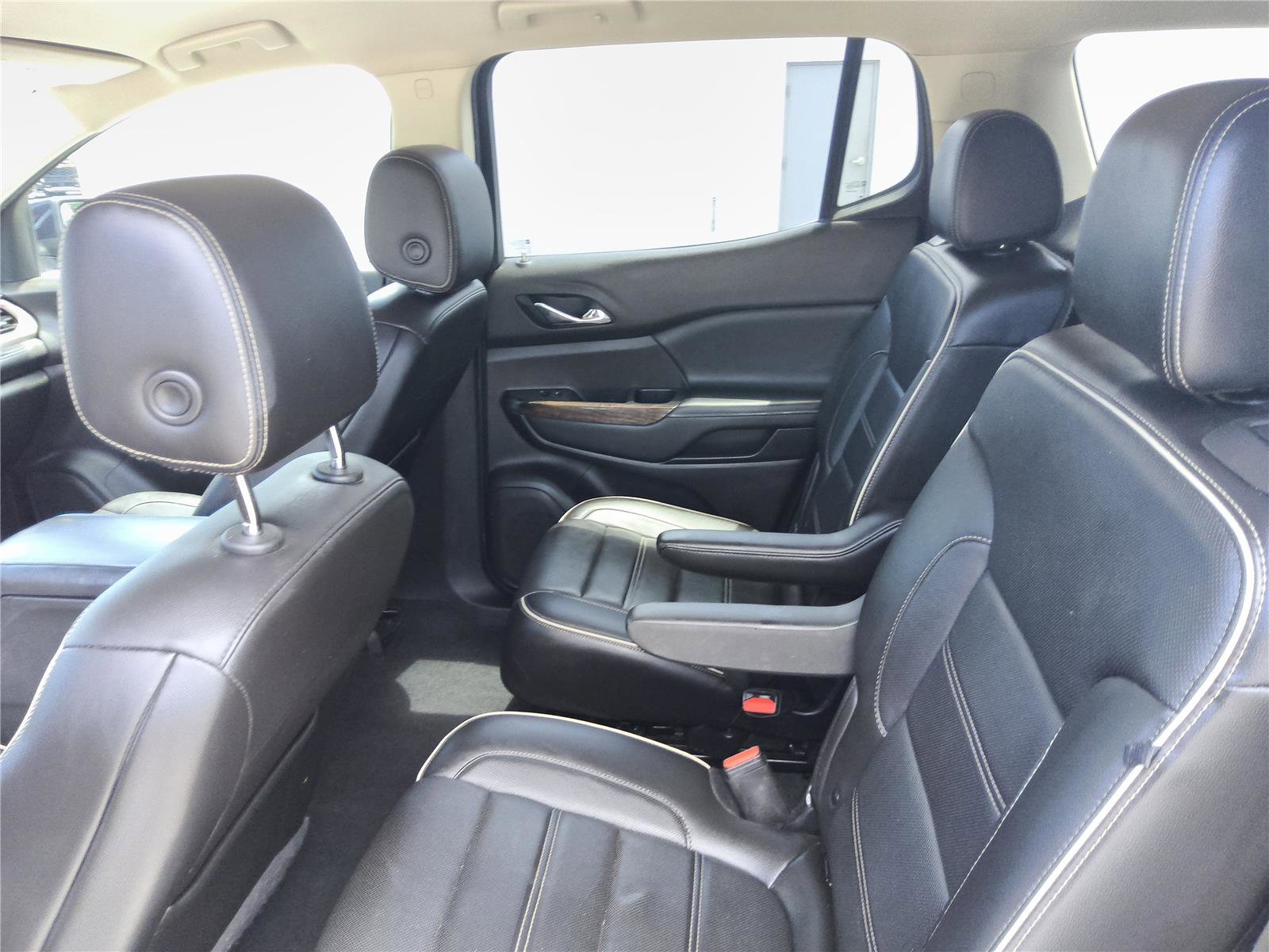 Used 2020 GMC Acadia Denali AWD/4WD image 22