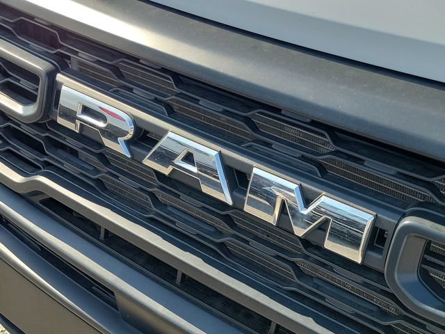 Used 2024 RAM ProMaster 2500 w/ Convenience Group FWD image 5