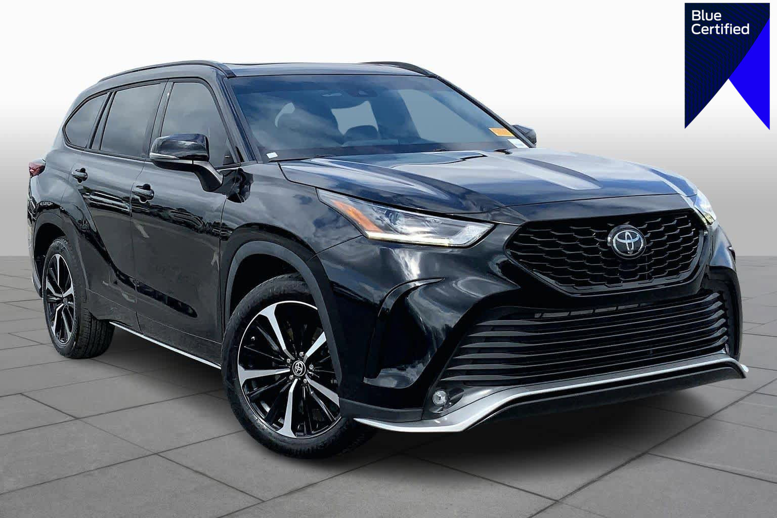 Used 2022 Toyota Highlander XSE