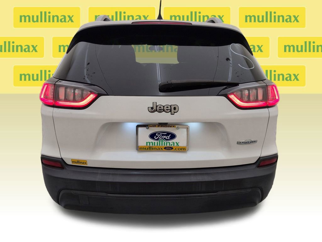Used 2019 Jeep Cherokee Latitude w/ Popular Appearance Group FWD image 4