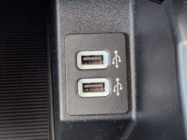 Certified 2020 Ford Edge SE FWD image 22