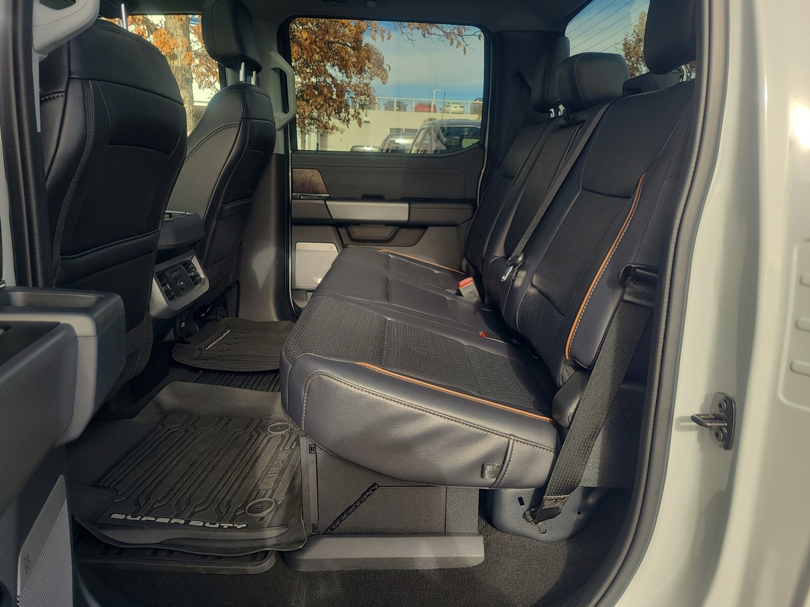 Certified 2025 Ford F350 Lariat w/ Black Appearance Package image 17