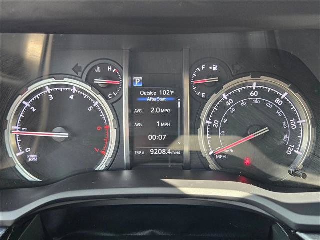 Used 2021 Toyota 4Runner TRD Off-Road Premium w/ Moonroof Package AWD/4WD image 11