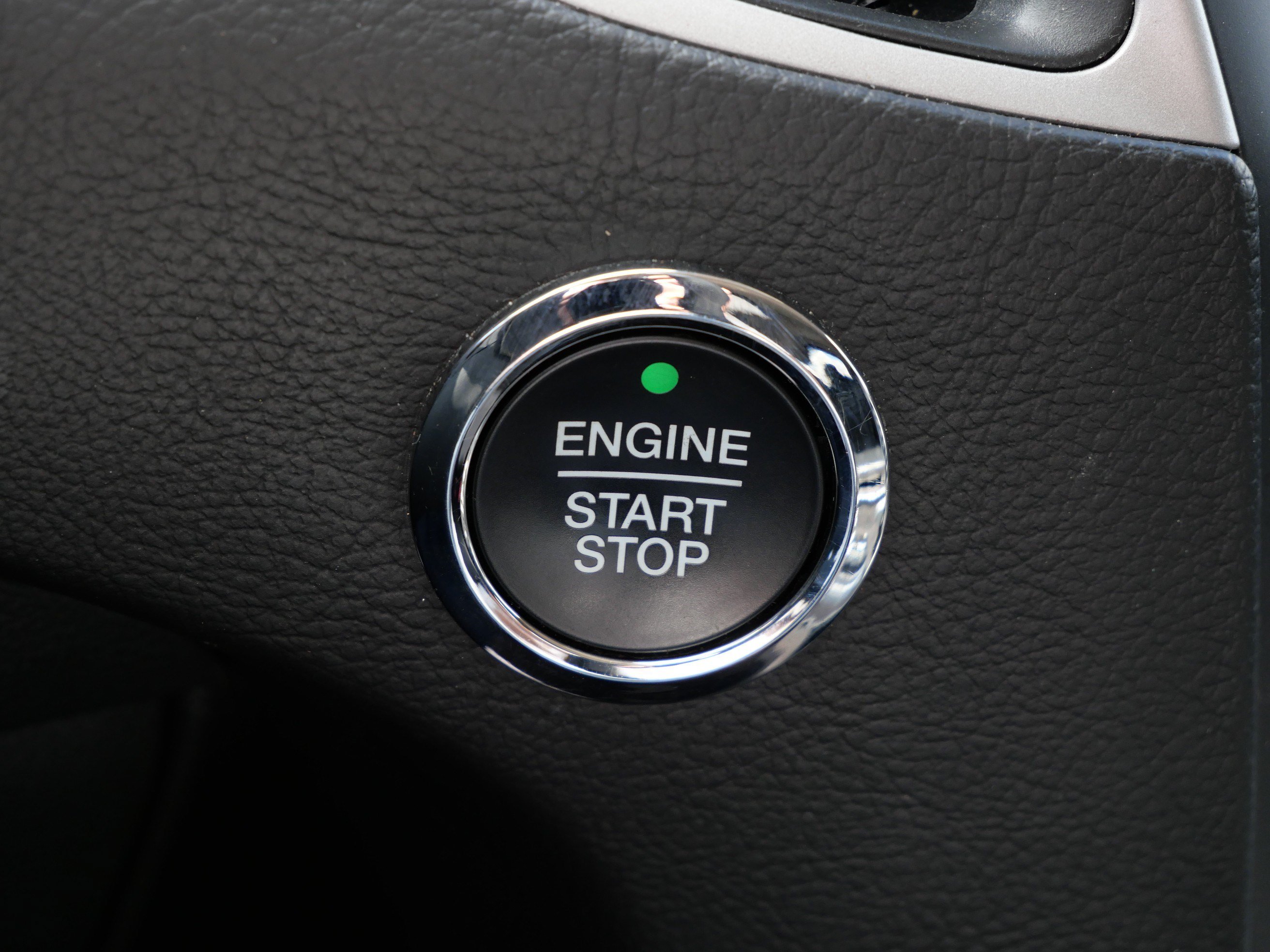 Certified 2024 Ford Edge SEL AWD/4WD image 33