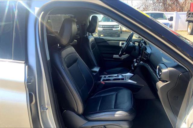 Certified 2021 Ford Explorer Limited AWD/4WD image 8