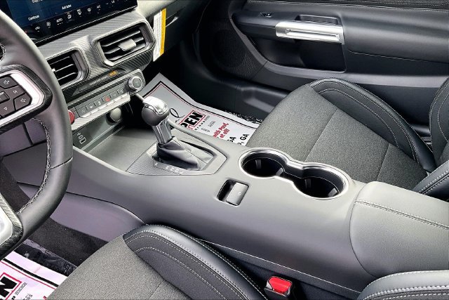 Certified 2026 Ford Mustang Convertible w/ Anti-Theft Package RWD image 27