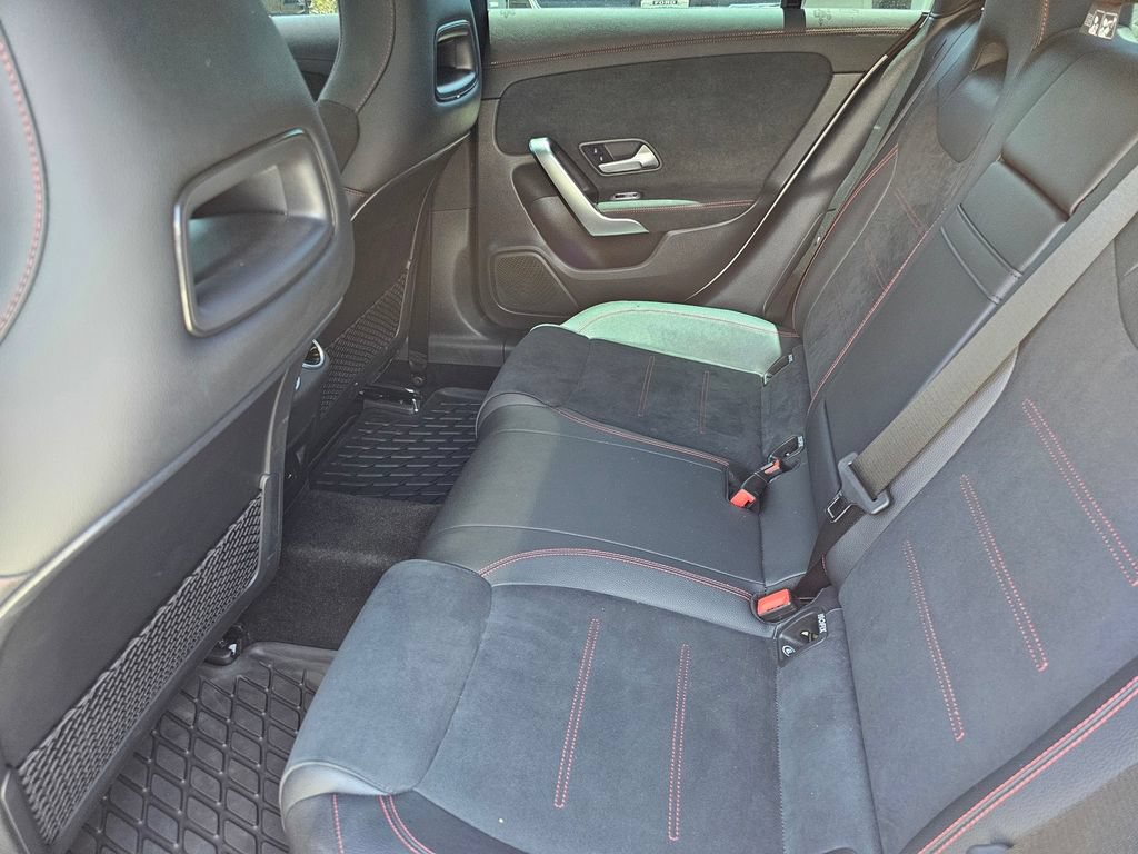 Used 2023 Mercedes-Benz CLA 250 image 19