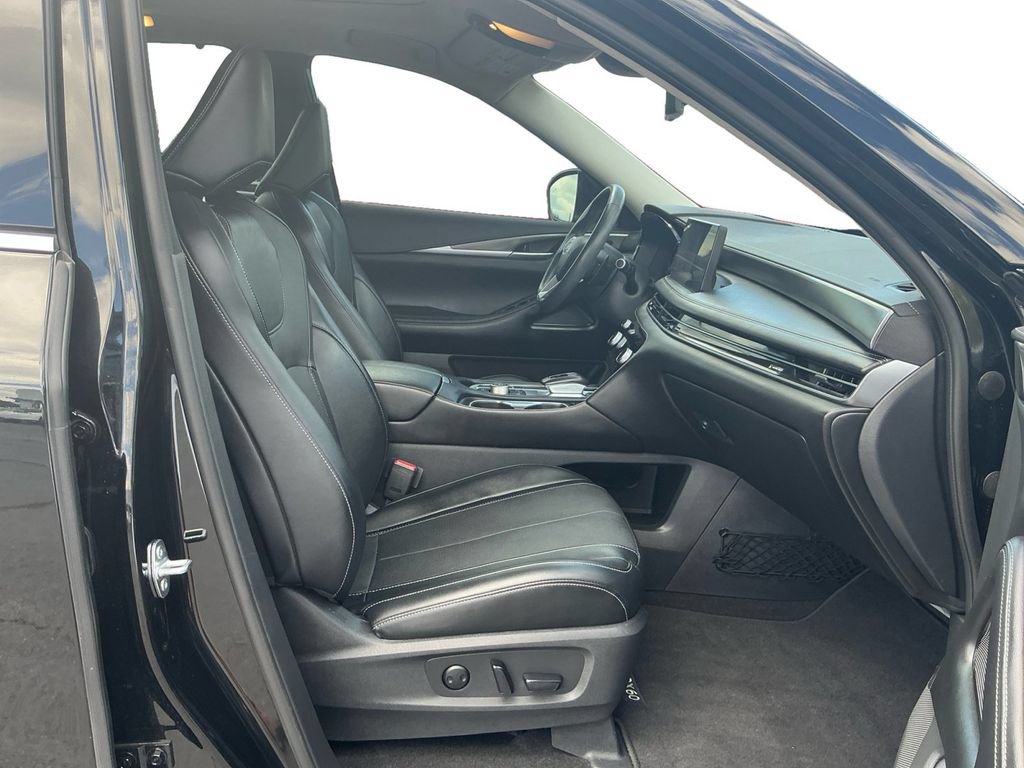 Used 2023 INFINITI QX60 Luxe w/ Cargo Package FWD image 22