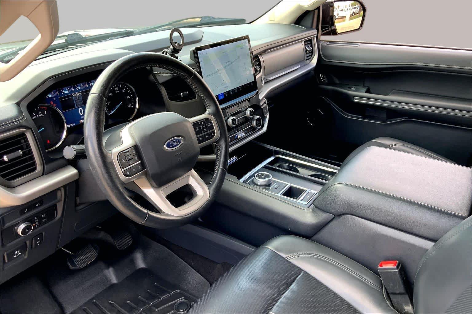 Certified 2022 Ford Expedition Max XLT RWD image 18