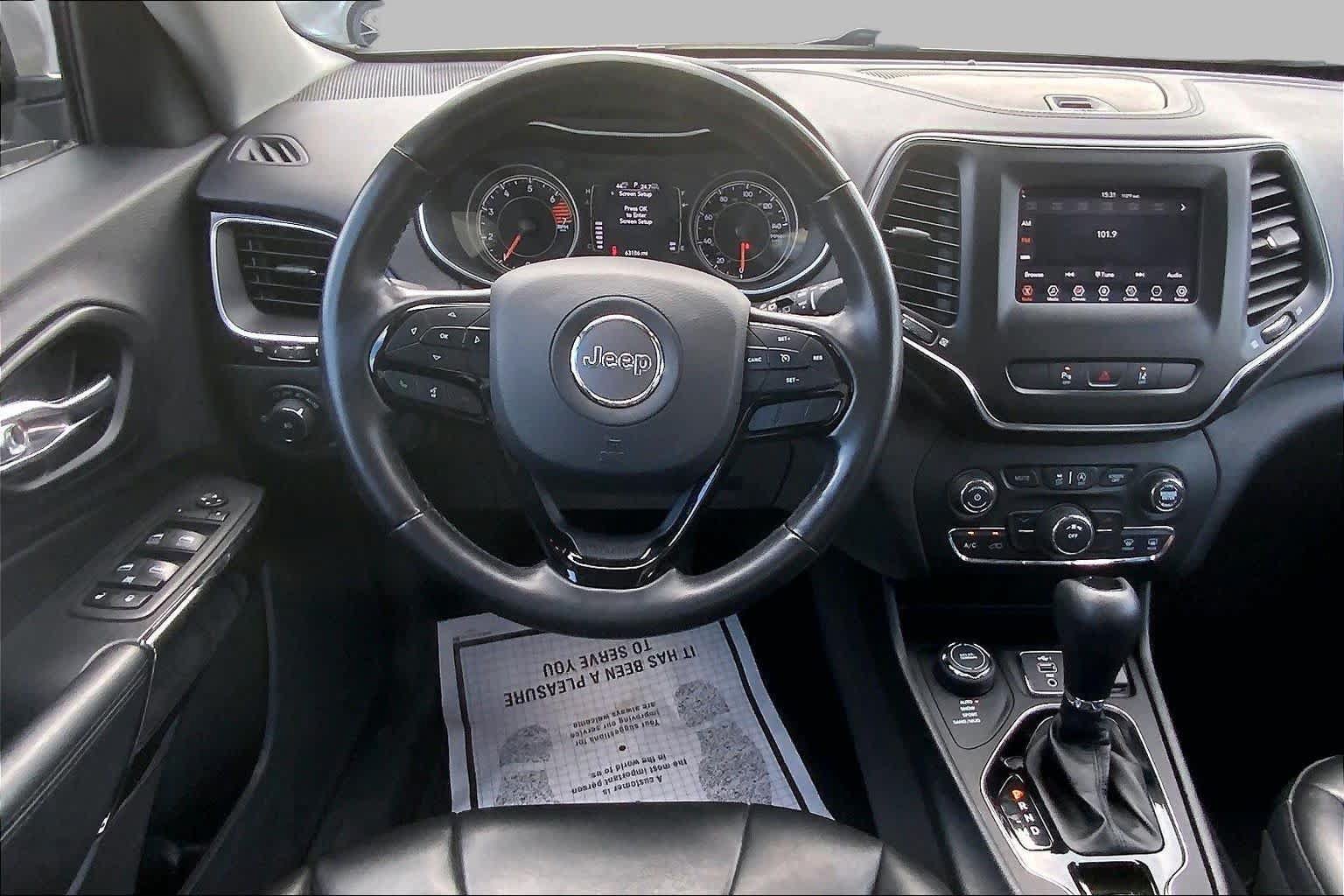Used 2021 Jeep Cherokee Latitude Plus AWD/4WD image 6