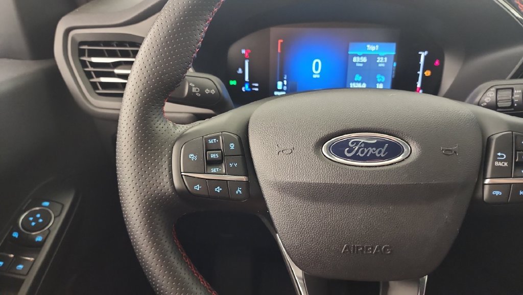 Certified 2024 Ford Escape ST-Line w/ Tech Pack #1 AWD/4WD image 18