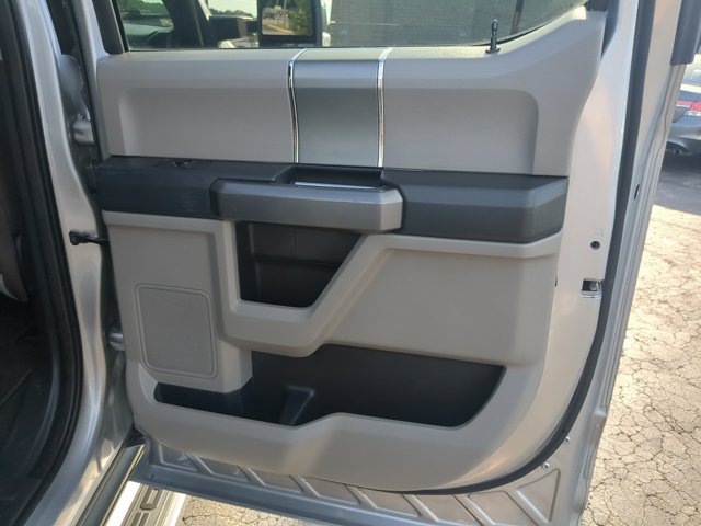 Certified 2022 Ford F250 XLT w/ XLT Premium Package AWD/4WD image 34