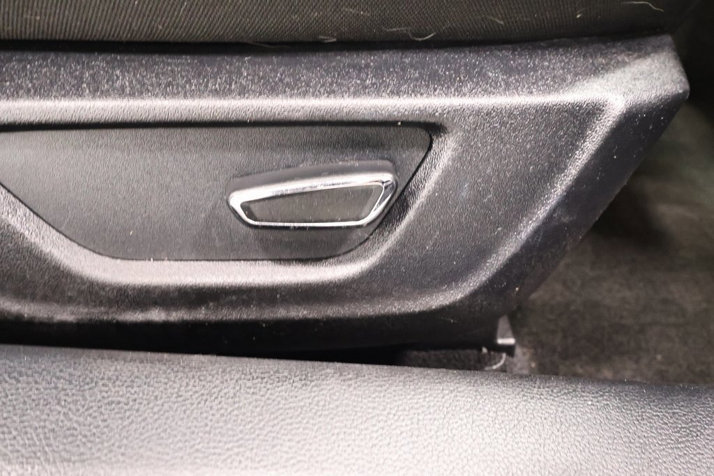 Certified 2018 Ford Mustang GT w/ Black Accent Package image 18