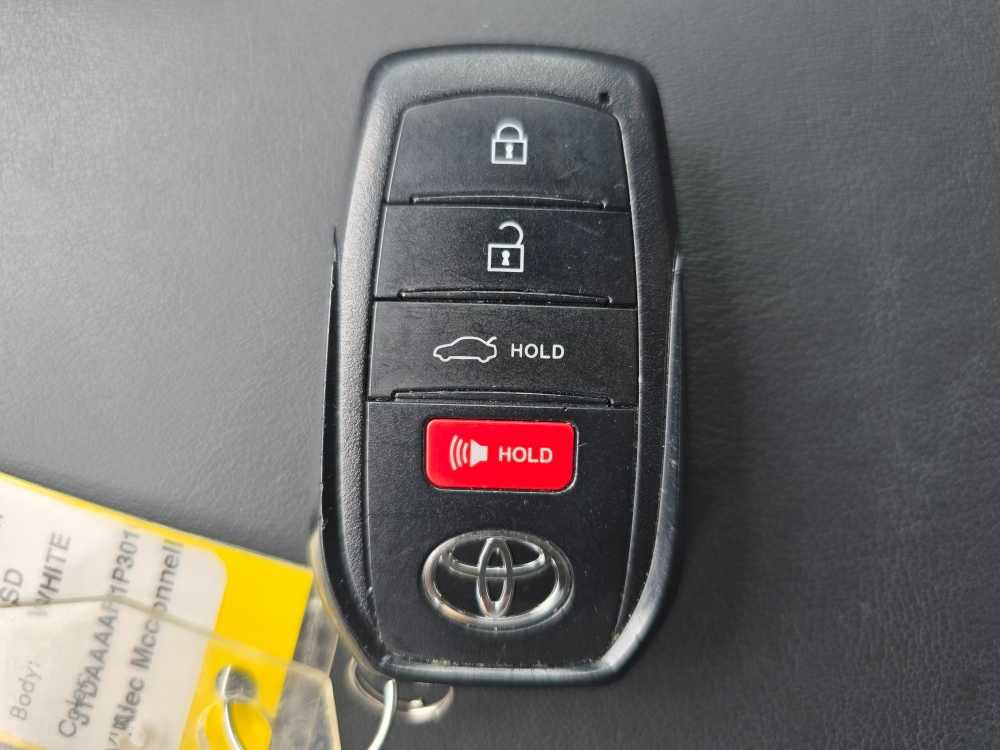 Used 2023 Toyota Crown AWD/4WD image 21