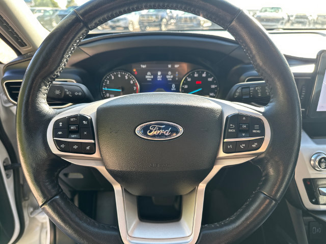 Certified 2023 Ford Explorer XLT w/ Equipment Group 202A AWD/4WD image 33