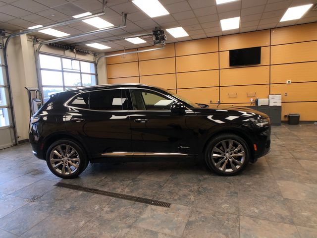 Used 2022 Buick Envision Avenir w/ Technology Package II AWD/4WD image 8