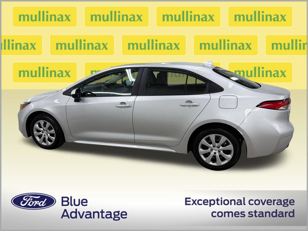 Used 2026 Toyota Corolla LE FWD image 11