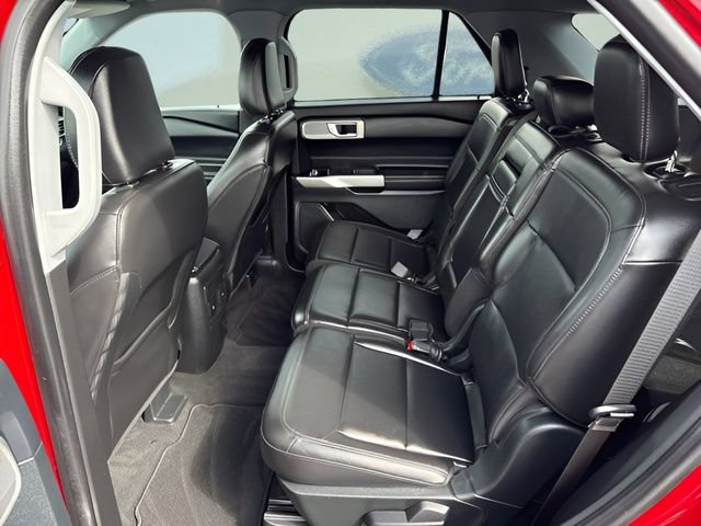 Certified 2023 Ford Explorer XLT w/ Equipment Group 202A AWD/4WD image 13