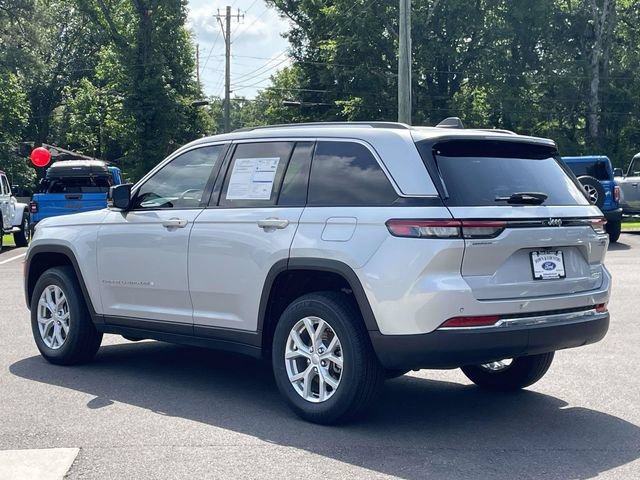 Used 2023 Jeep Grand Cherokee Limited RWD image 30