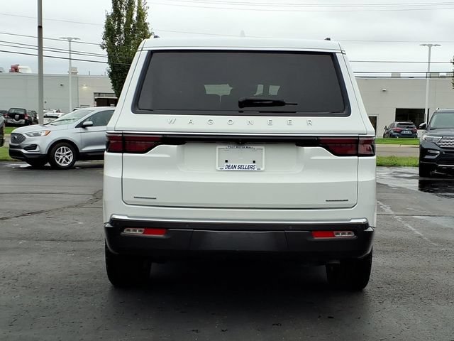 Used 2022 Jeep Wagoneer Series II AWD/4WD image 6