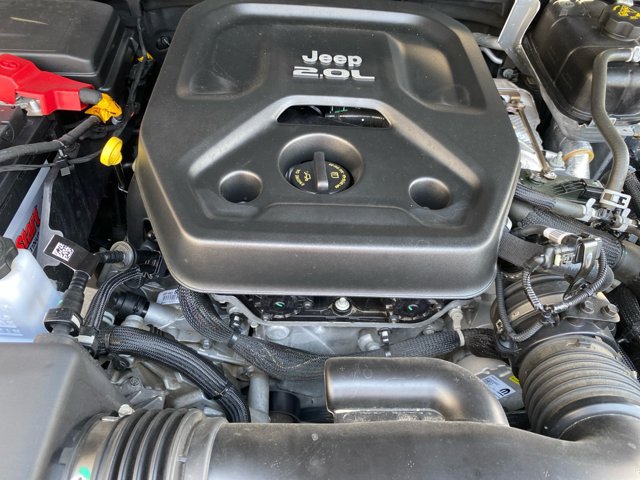 Used 2022 Jeep Wrangler Unlimited Sahara w/ Cold Weather Group AWD/4WD image 22