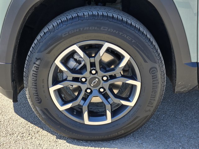 Used 2026 Chevrolet Equinox ACTIV FWD image 10