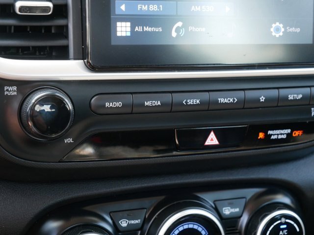 Used 2022 Hyundai Venue SEL FWD image 26