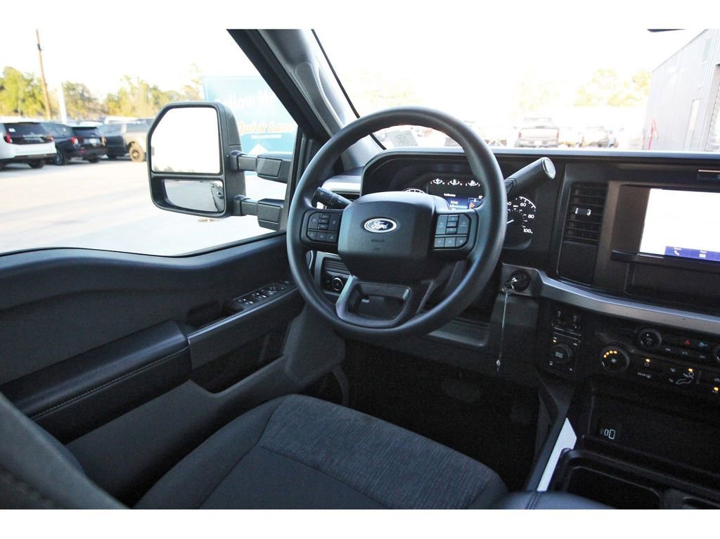 Certified 2025 Ford F250 XLT w/ FX4 Off-Road Package image 11