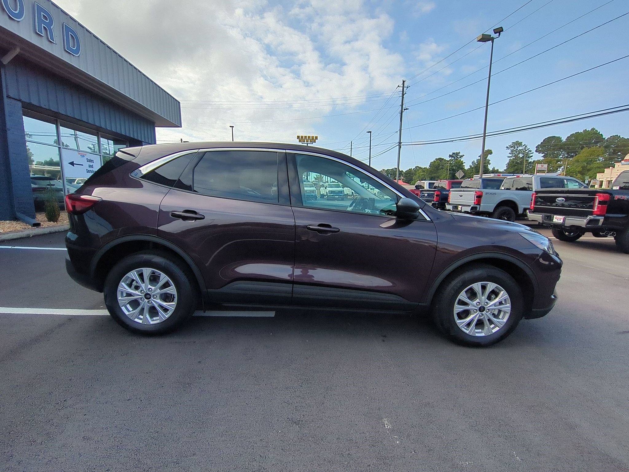 Certified 2023 Ford Escape Active AWD/4WD image 4