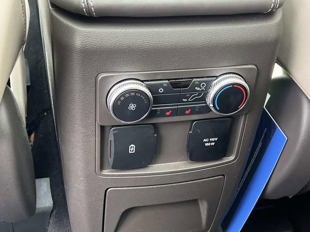 Certified 2022 Ford Explorer Platinum w/ Equipment Group 601A image 17