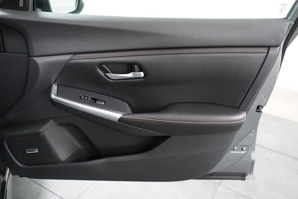 Used 2023 Nissan Sentra SR w/ SR Premium Package FWD image 25