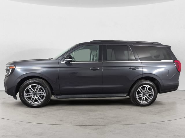 Certified 2025 Ford Expedition Active AWD/4WD image 8