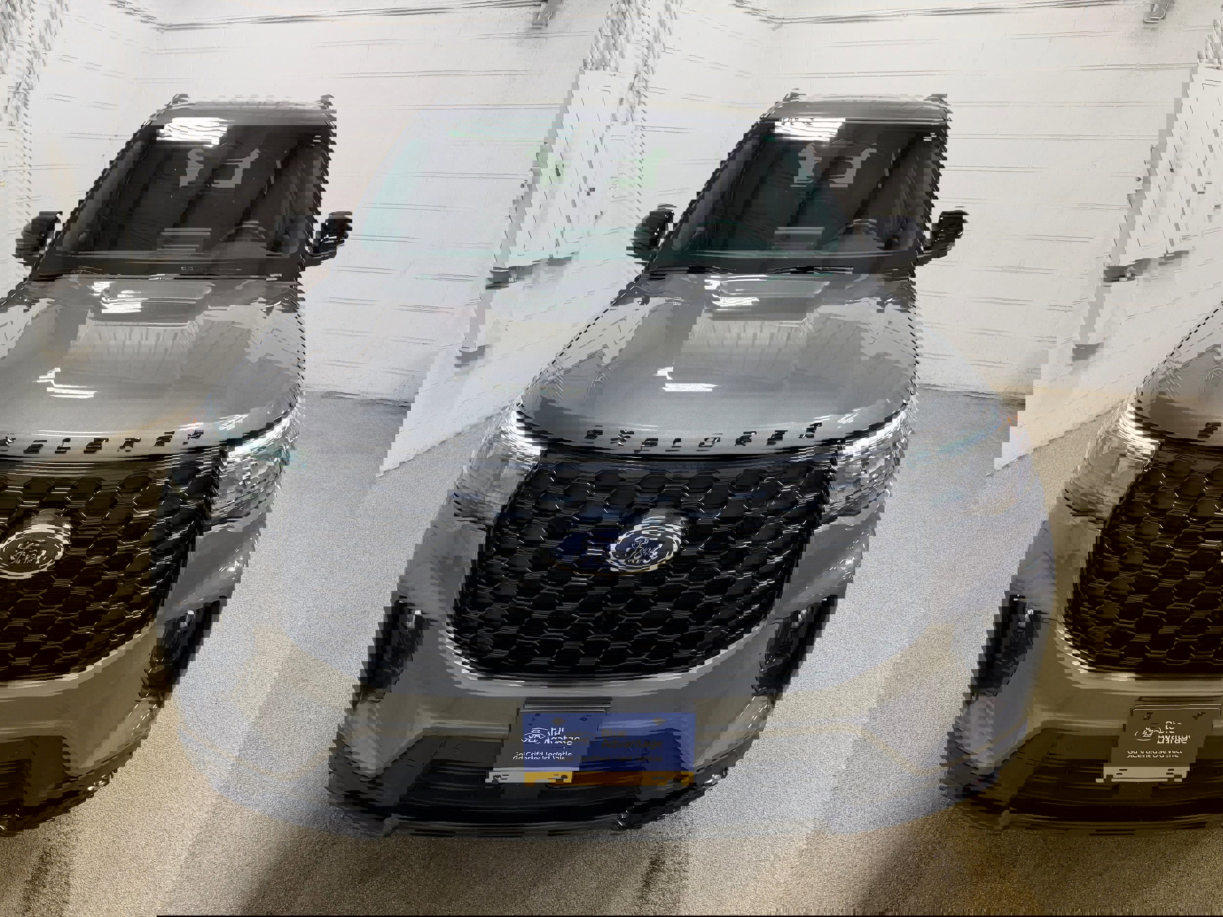 Certified 2025 Ford Explorer ST-Line image 9