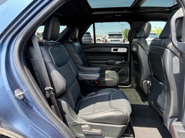 Certified 2020 Ford Explorer ST w/ Premium Technology Package AWD/4WD image 18