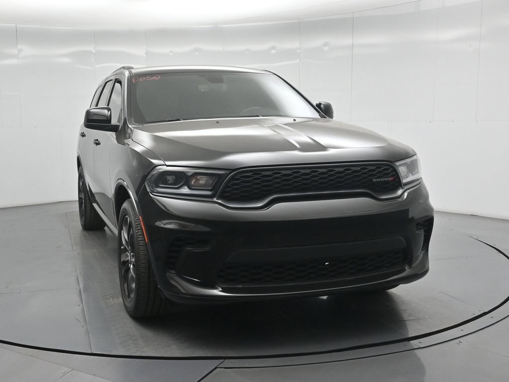 Used 2024 Dodge Durango GT w/ Blacktop Package RWD image 5