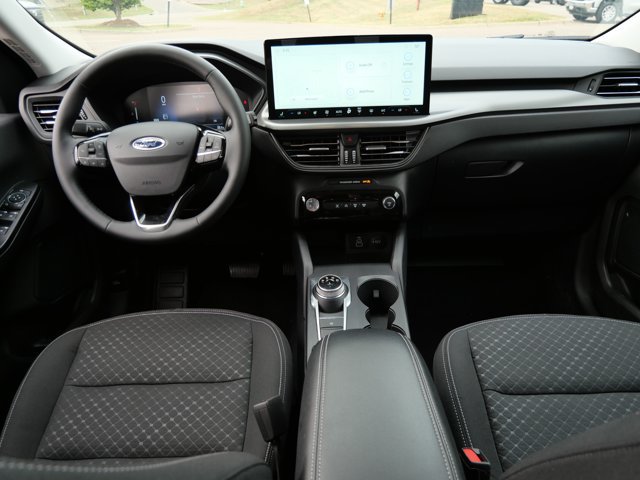 Certified 2025 Ford Escape Active w/ Tech Pack #1 AWD/4WD image 18