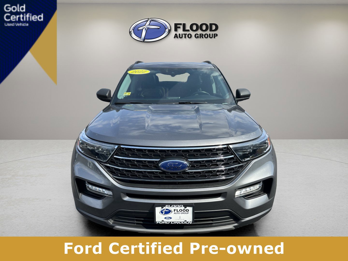 Certified 2022 Ford Explorer XLT w/ Equipment Group 202A AWD/4WD image 2