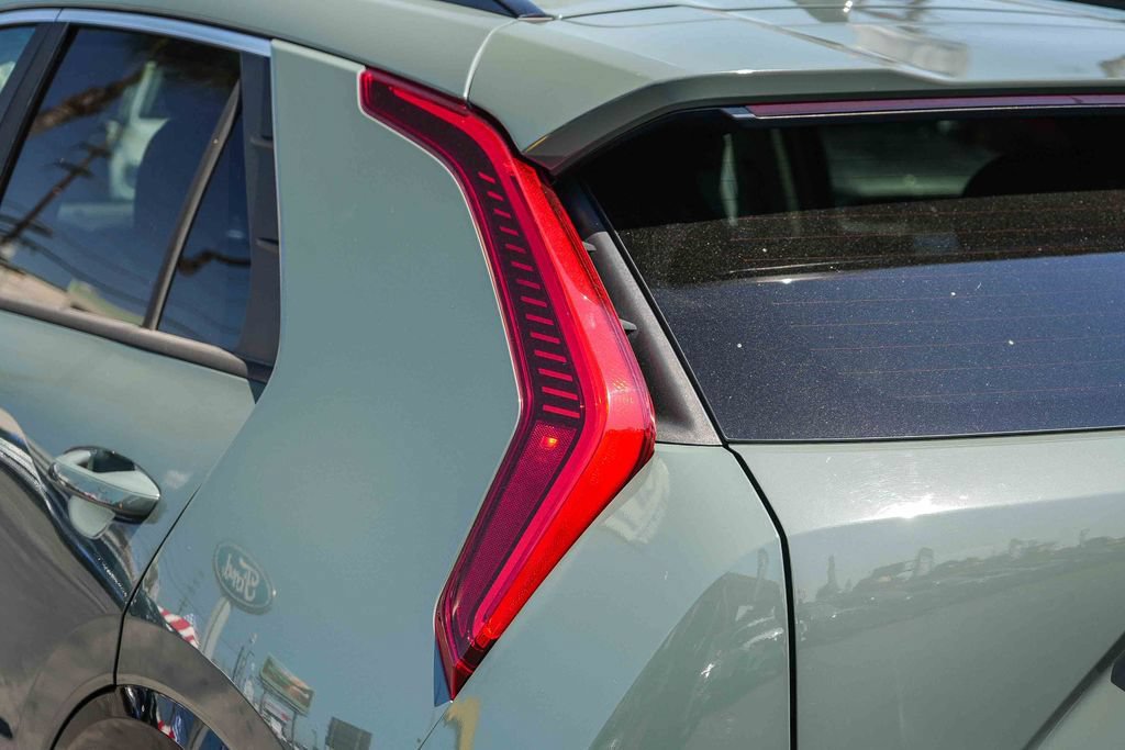 Used 2024 Kia Niro Wind FWD image 10