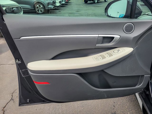 Used 2025 Hyundai Sonata SEL AWD/4WD image 18