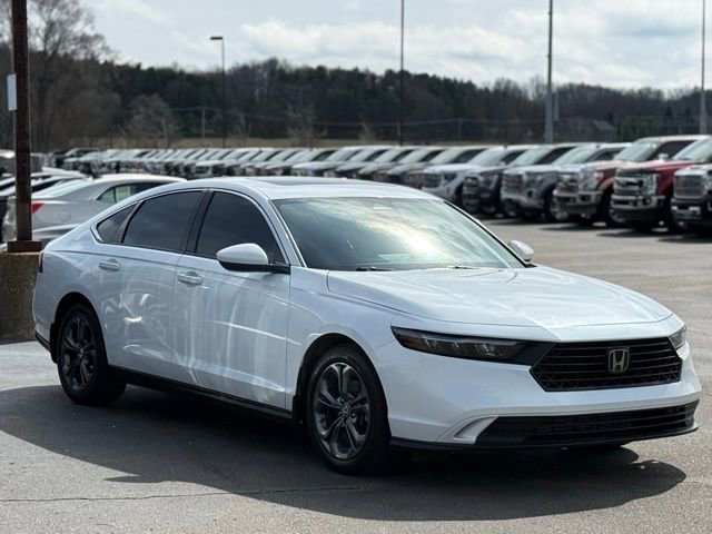 Used 2023 Honda Accord EX image 31