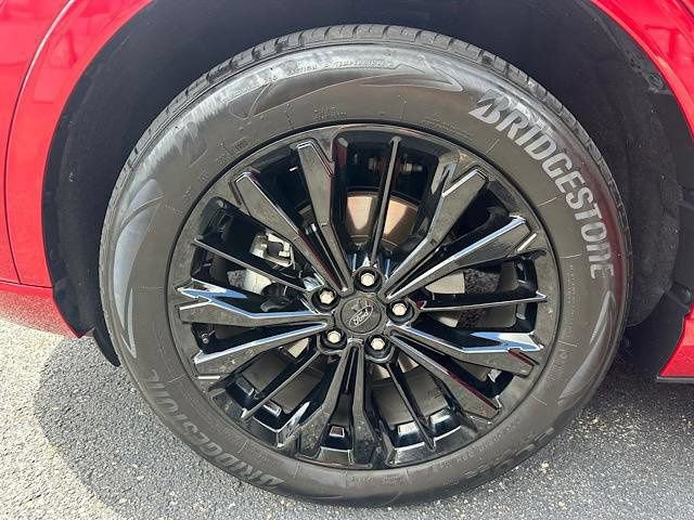 Certified 2023 Ford Escape ST-Line Elite w/ Premium Technology Package AWD/4WD image 38