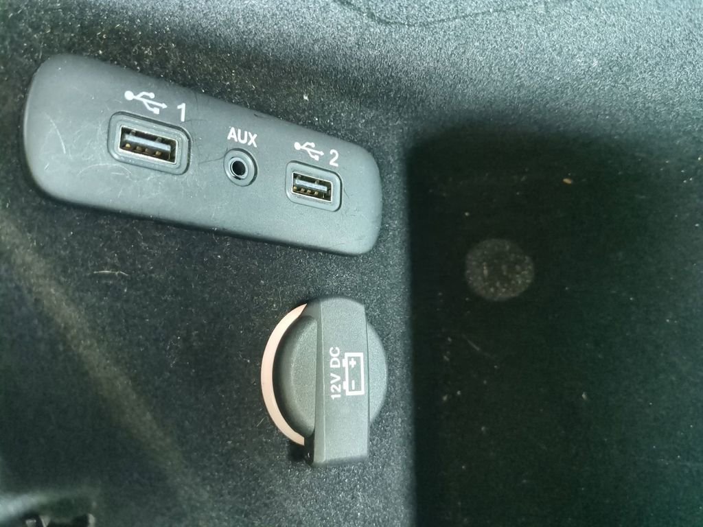 Used 2020 Dodge Challenger SXT w/ Blacktop Package image 27