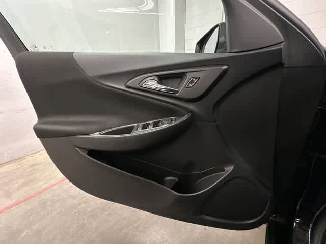 Used 2023 Chevrolet Malibu LT FWD image 18