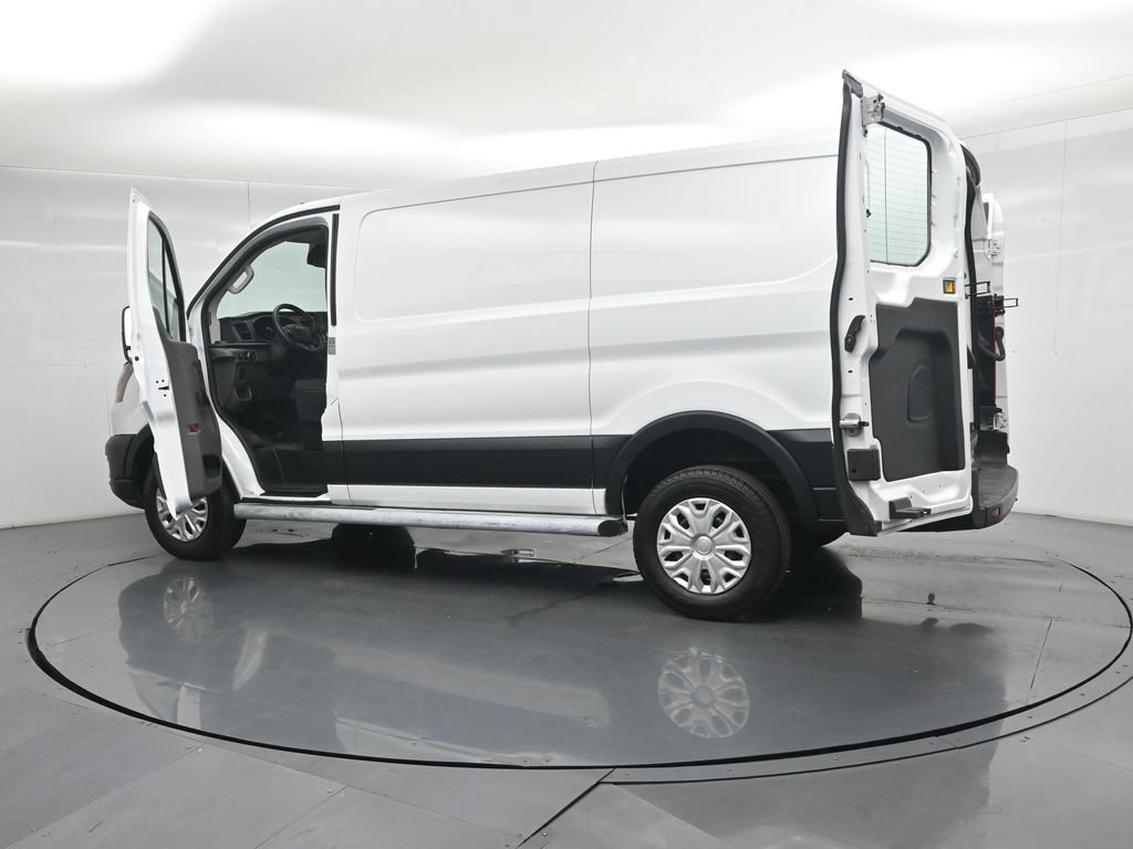 Certified 2025 Ford Transit 250 Low Roof w/ Exterior Upgrade Package RWD image 32