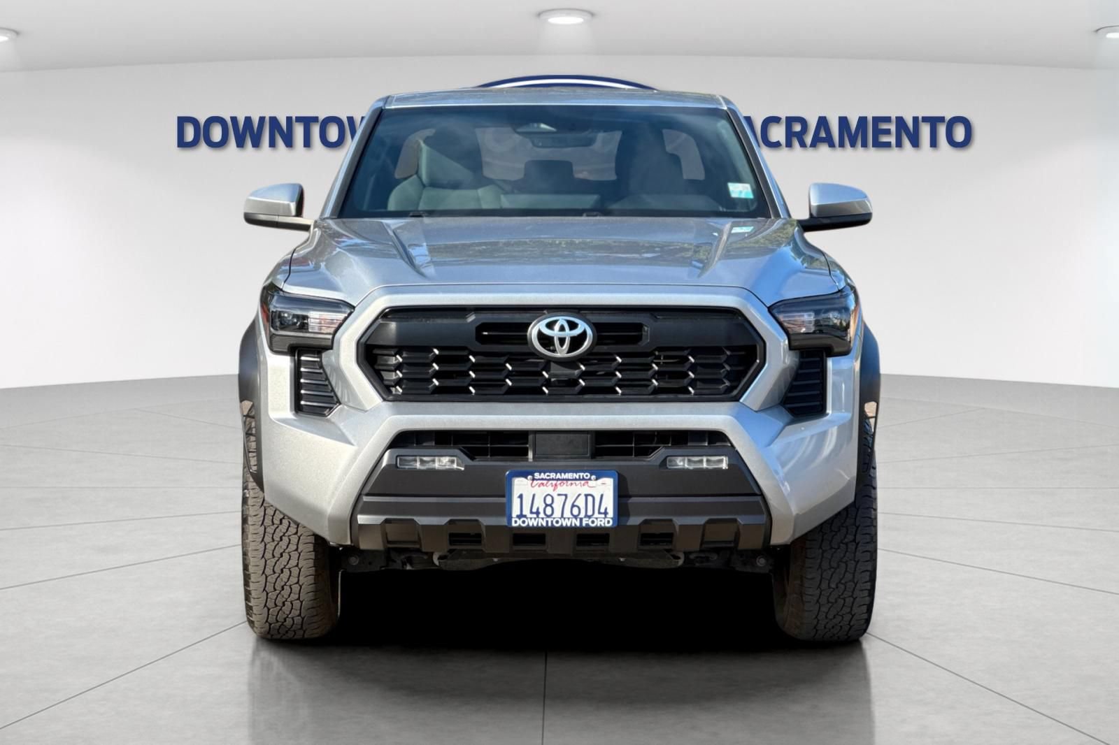 Used 2025 Toyota Tacoma TRD Off-Road AWD/4WD image 12