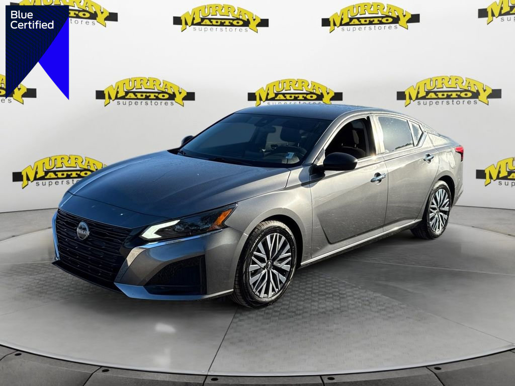 Used 2024 Nissan Altima 2.5 SV