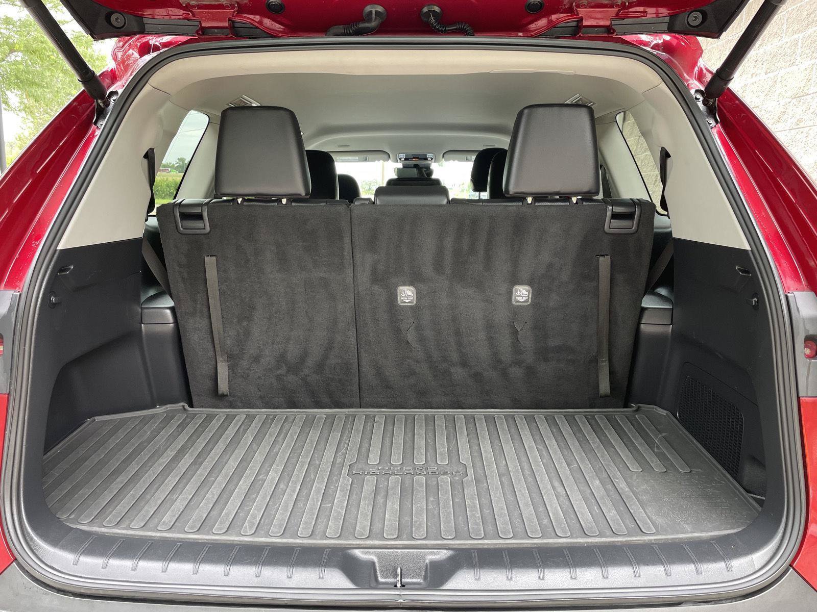 Used 2024 Toyota Grand Highlander AWD Hybrid image 36